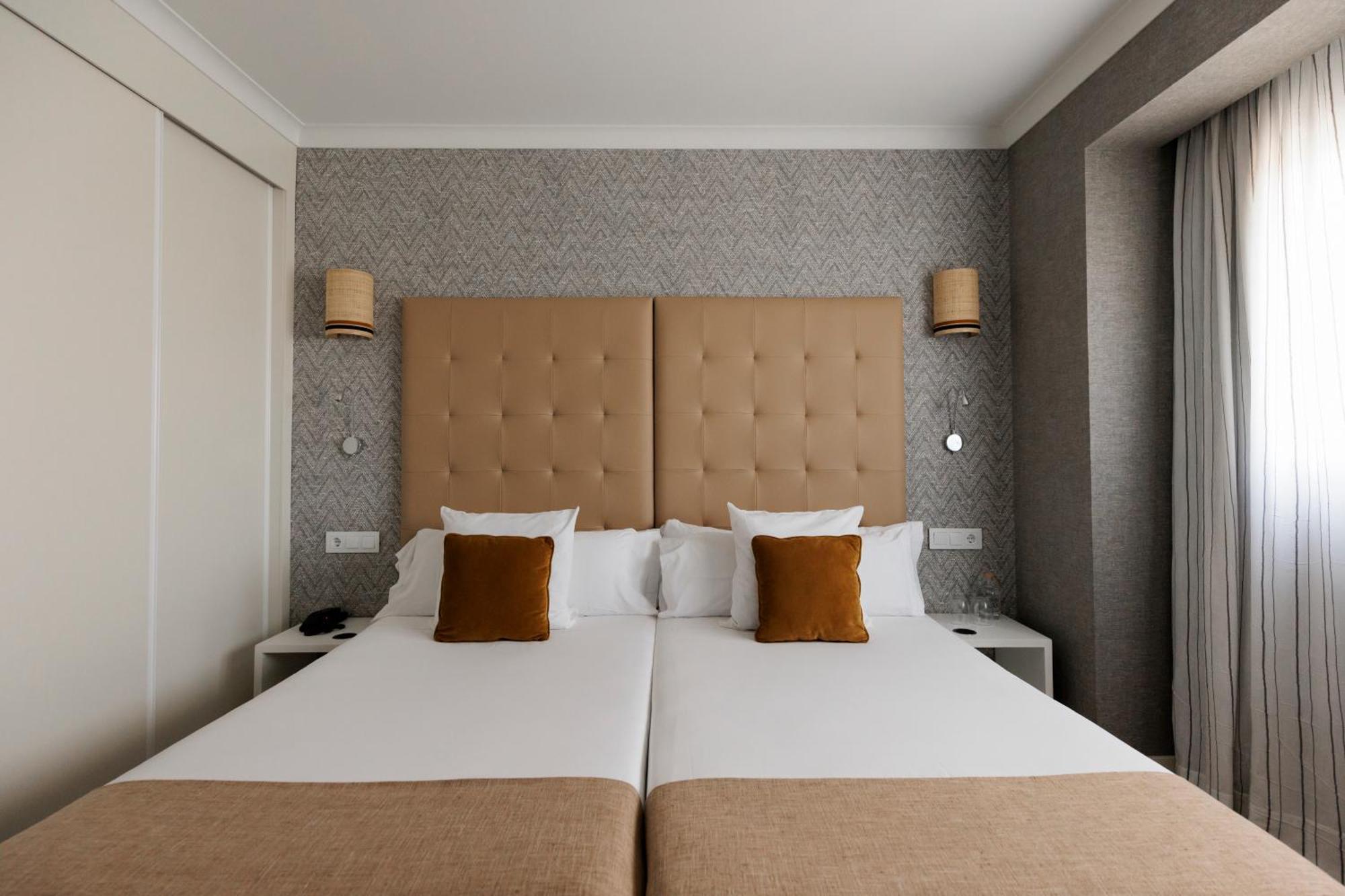 Superior Double or Twin Room,1542981097:JPEG