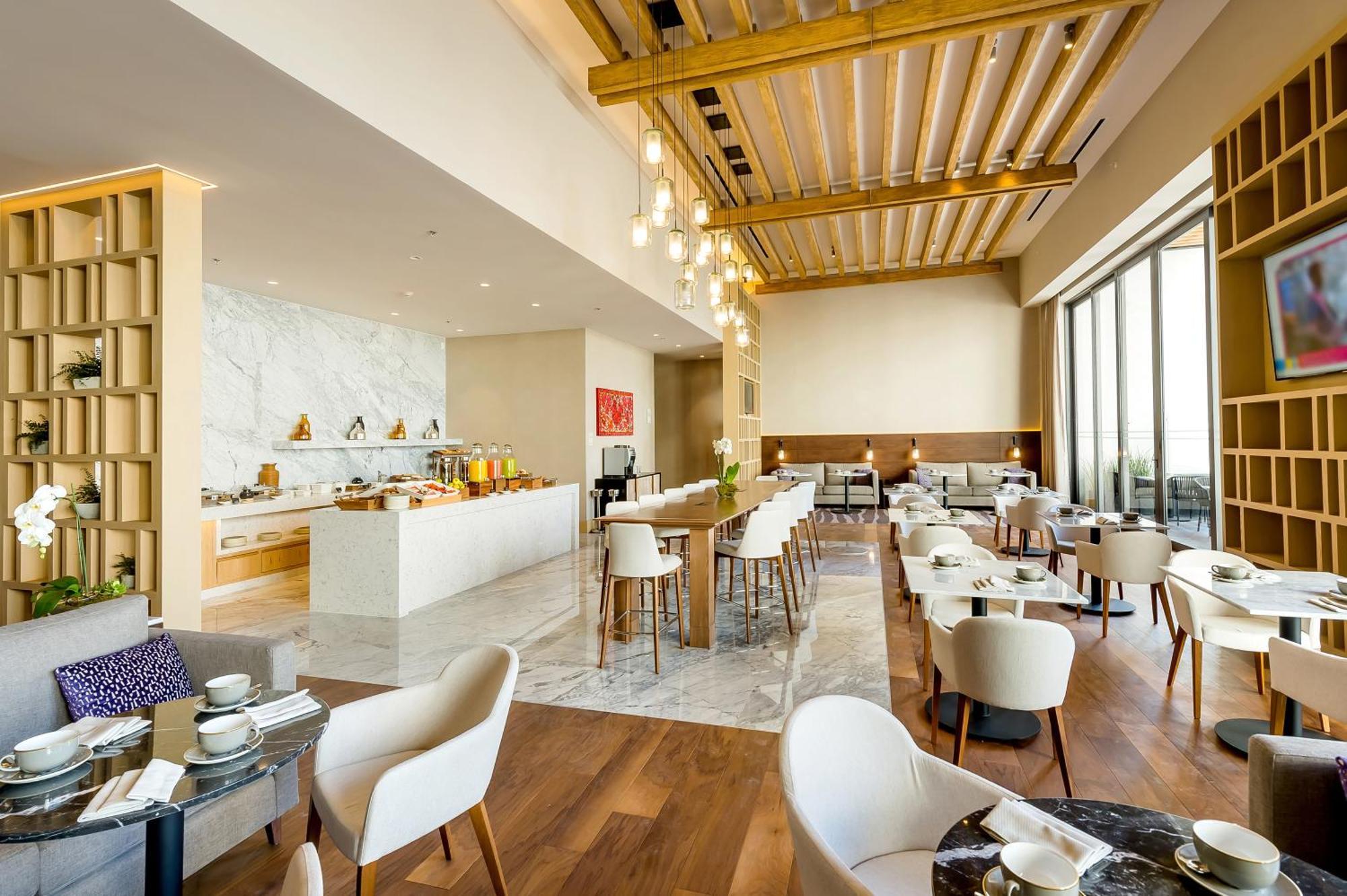 King Suite - High Floor