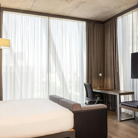 Ac Hotel By Marriott Guadalajara Mexico-3